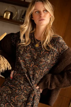 ROBE COURTNEY