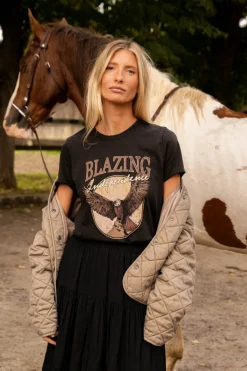T-SHIRT BLAZING