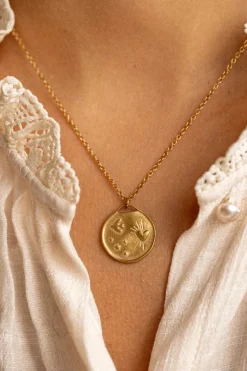 COLLIER MYA